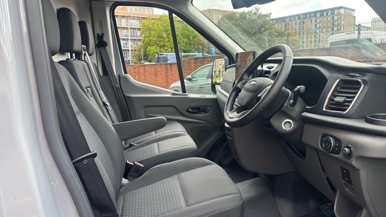 Ford Transit E-350 L3 Rwd 135kW 68kWh H2 Trend Van Auto